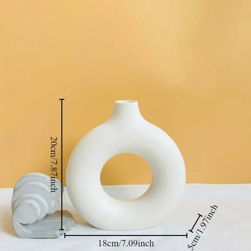 Heart & Home Donut Vaas — Keramische Vaas Scandinavische Stijl